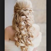 Cherche coiffure pour robe bustier (pas chignon traditionnel)? - 1