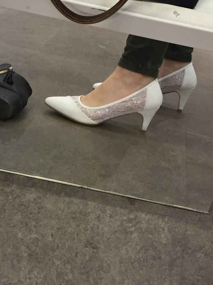 Chaussures trouvées - 1