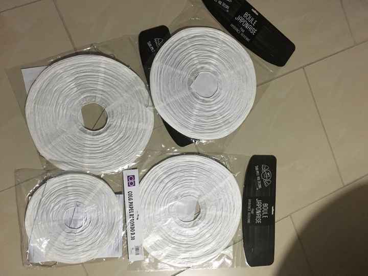 Apres mariage je vends sur amiens :porte menu, photophore , pot le parfait et boules japonaises - 5