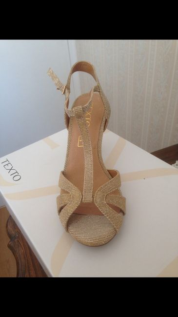 Chaussures dorées, argentées ou rose poudrées. Galère à trouver ! - 2