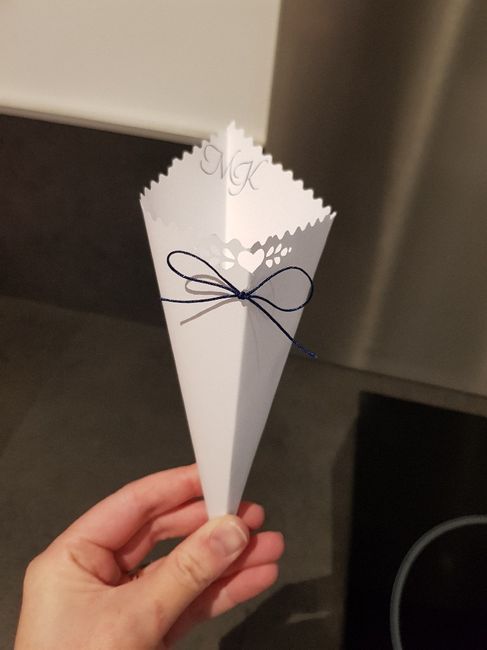 Confettis biodégradables ou fleurs séchées 4