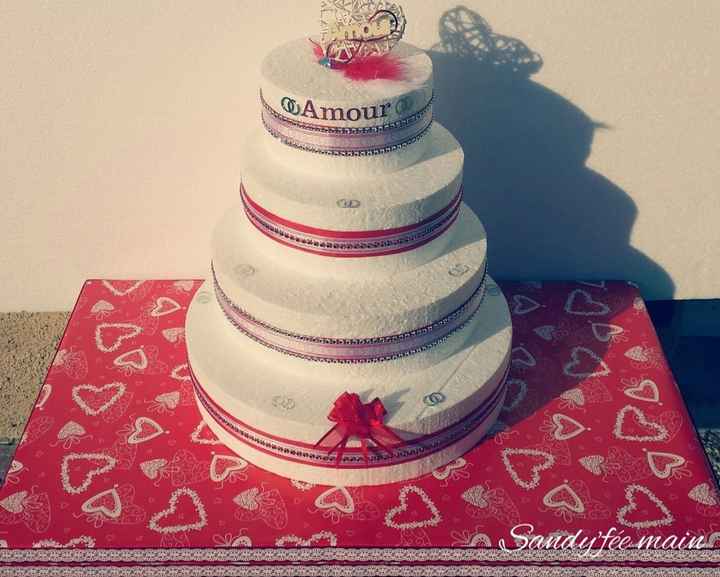 Urne , livre d'or et présentoir a dragée. - 4