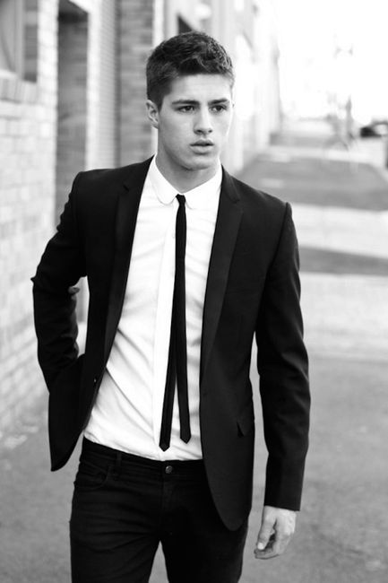 cravate slim / mince