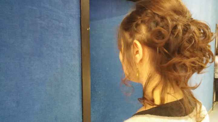 Essai coiffure au salon du mariage  - 2
