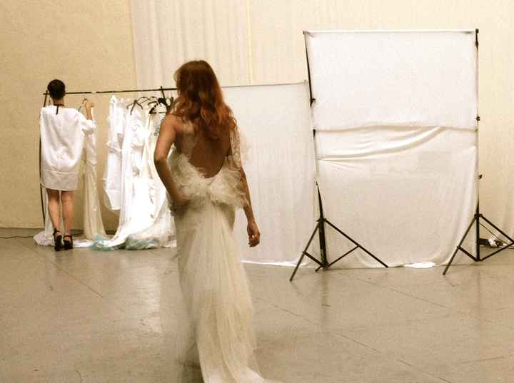 dos de la robe spectaculaire Caroline Hanny