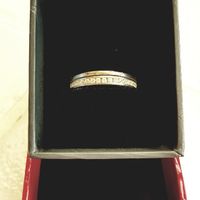 Jacques a dit : "Montre ta bague de fiançailles" ! - 1