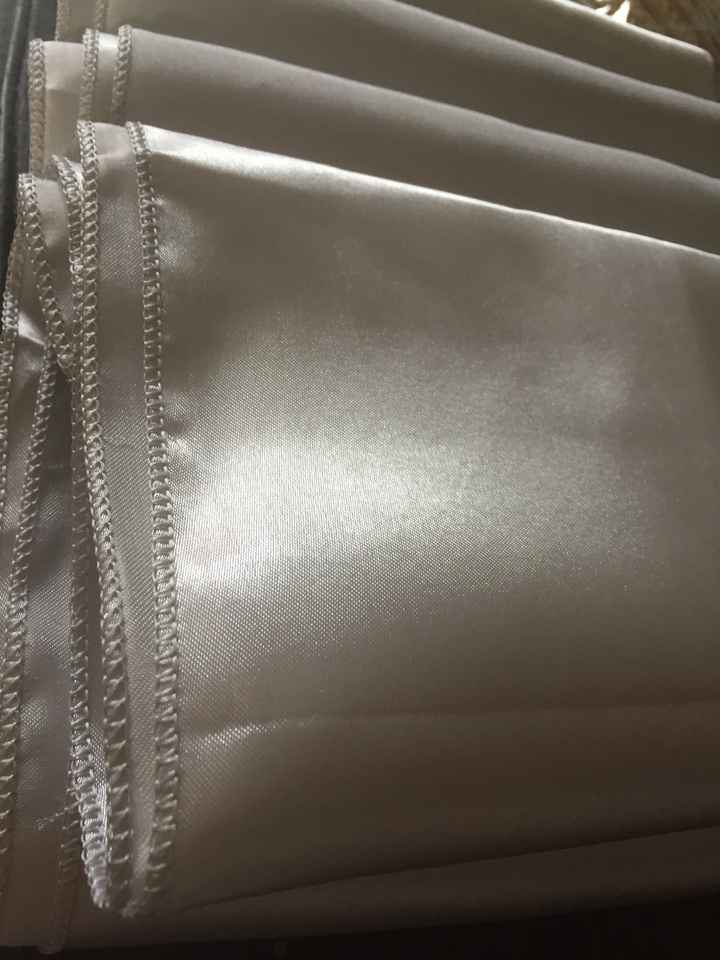 Chemin de table Aliexpress reçu. - 2