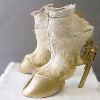 cette paire  de chaussure pour futur mariee