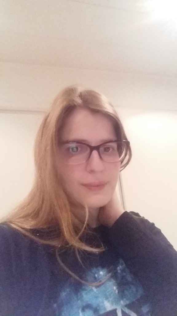 Ma bobine, pas maquillée et plutôt fatiguée ^^