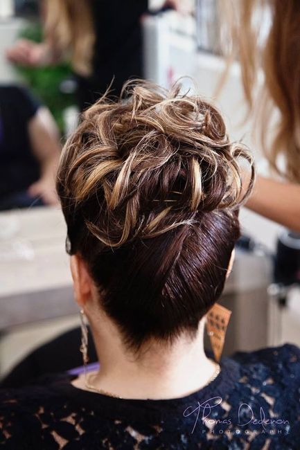 Chignon flou haut