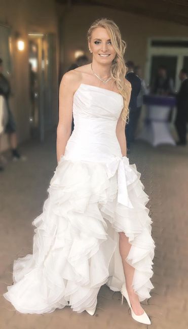 Des idées et adresses pour recycler sa robe de mariage en robe de soirée - 1