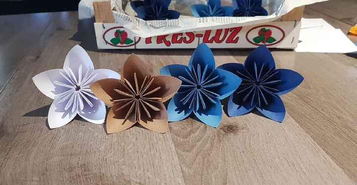 Hésitations couleurs des fleurs origami - 2