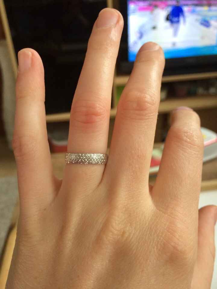 Avis : porter alliance et bague de fiançailles ? - 2