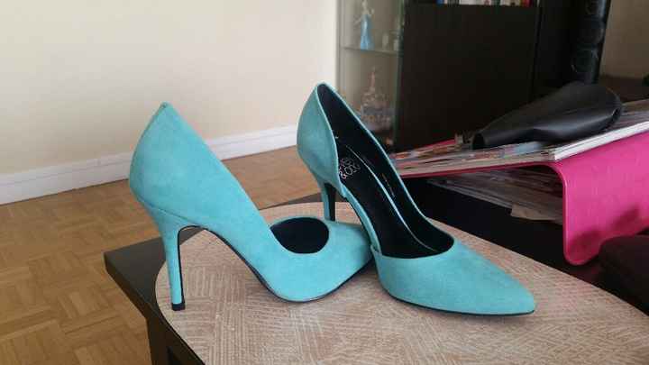 Mes chaussures pour le civil - 1