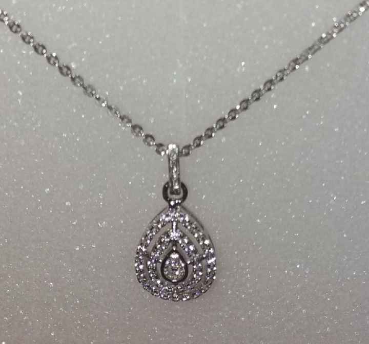 Collier et bo trouvés!!! Contente!😁 - 2