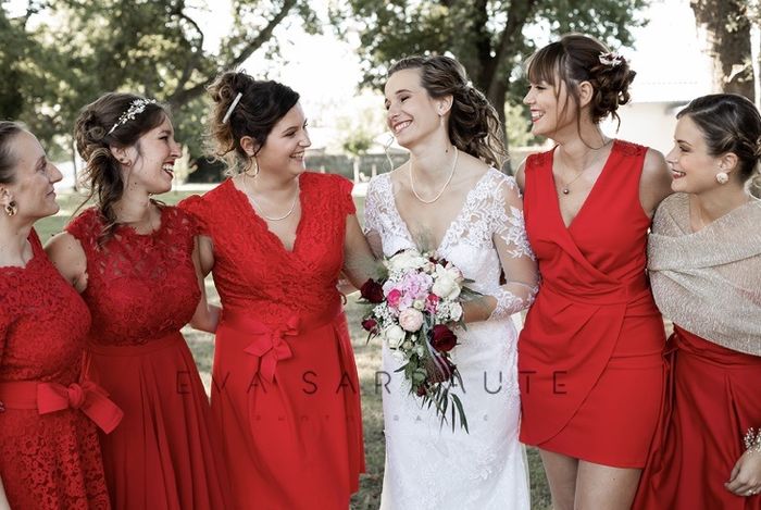 Demoiselles d'honneur en bleu ou en rouge ? - 1