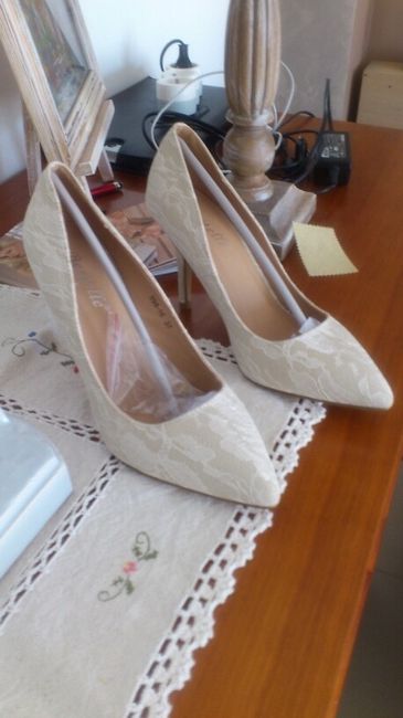Chaussure ivoire introuvable! - 1