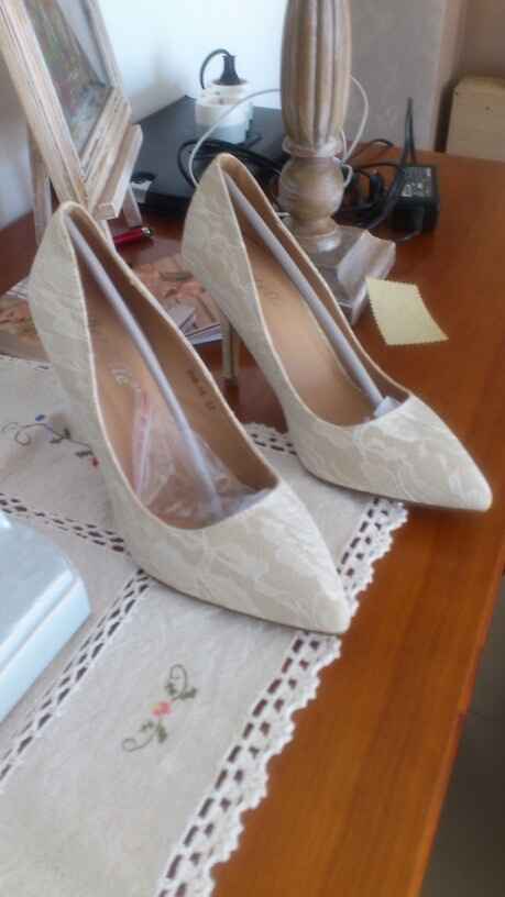 Chaussure ivoire introuvable! - 1