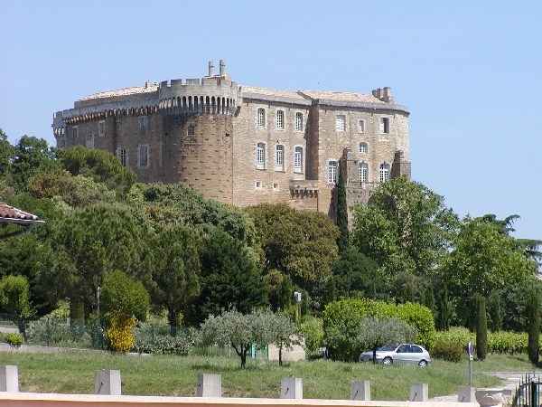 chateau