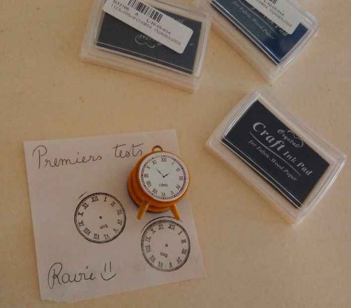 Le joli petit tampon "horloge"