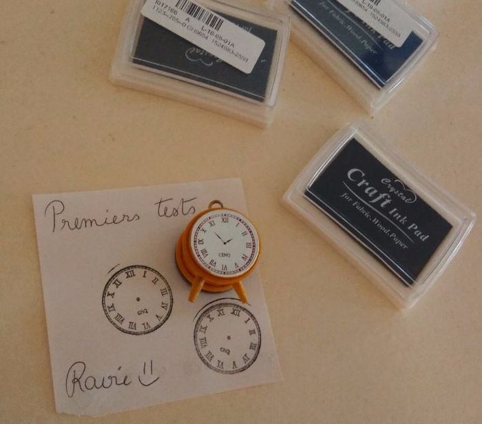 Le joli petit tampon "horloge"