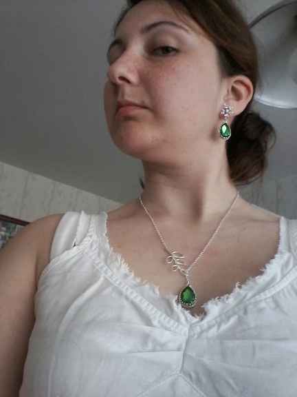 collier et boucle d'oreille