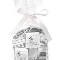 carrés de chocolat enveloppés