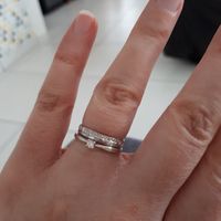 Manège à bijoux: cette bague - 1