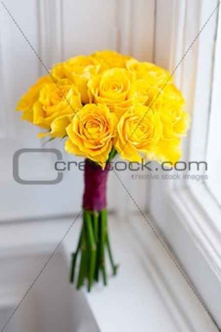 un bouquet que des roses jaunes