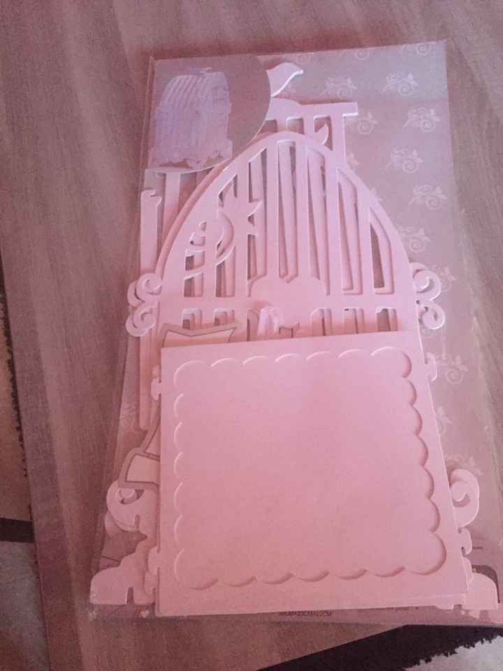 Cherche une urne blanche cage à oiseaux ? - 1