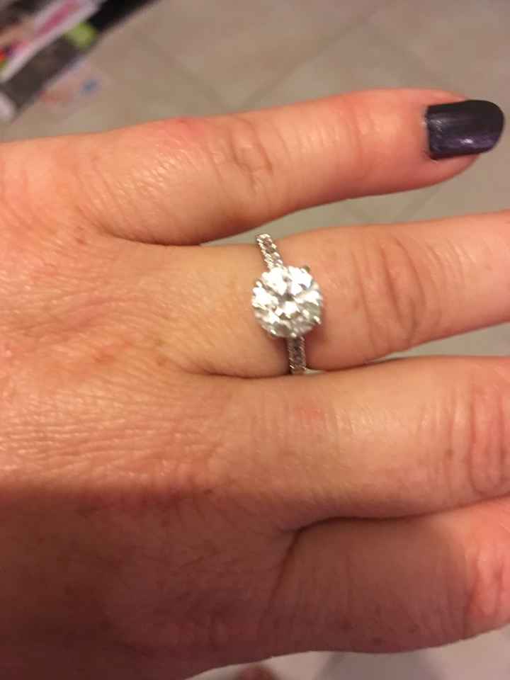 Et vous à quoi ressemble votre bague de fiançailles ? - 1