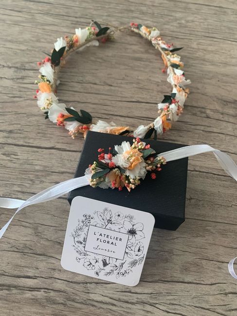 Bracelets et couronnes - 1