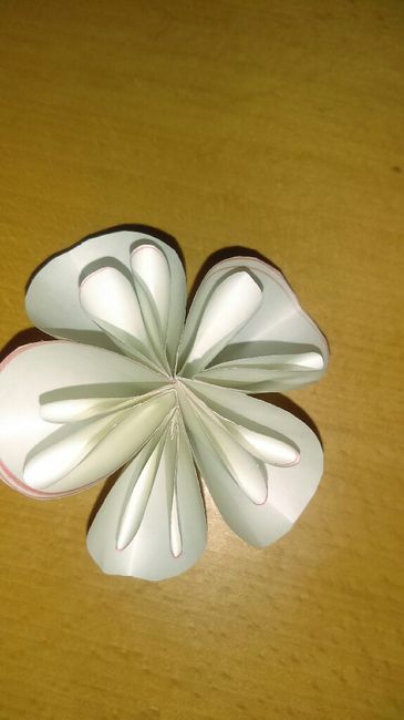 Fleur en papier 1ere tentative - 1
