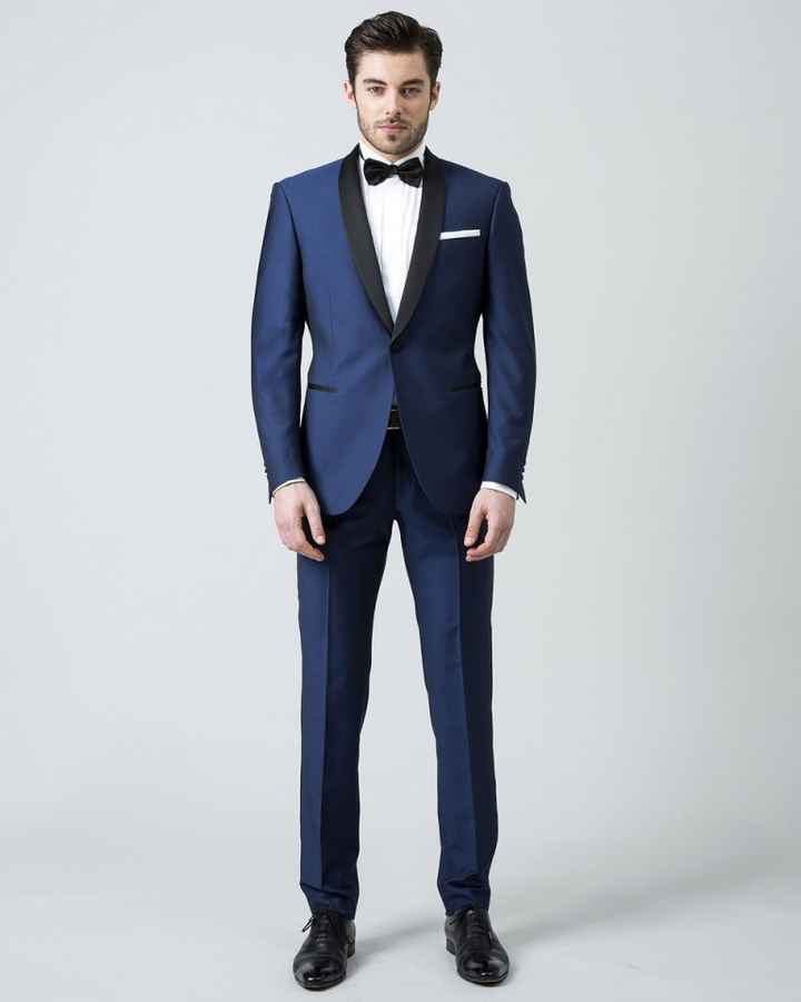costume bleu marine