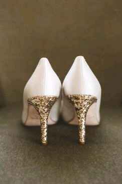 Chaussures dorées 