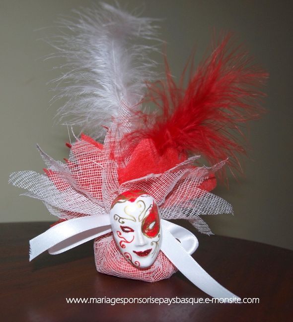 dragées thème bal masqué