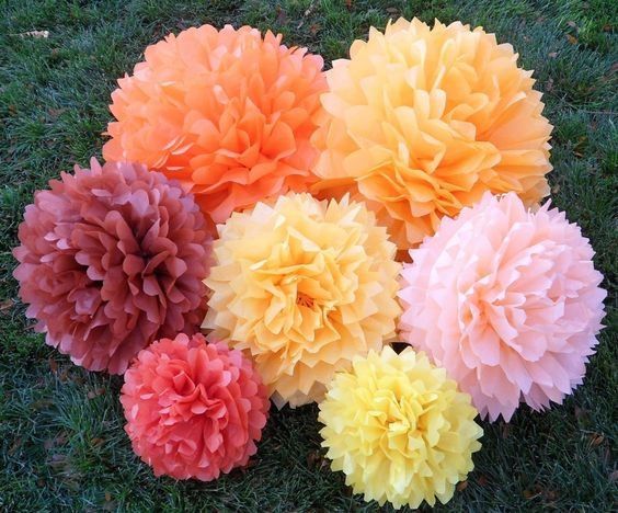 pompoms de papier de soie printanier