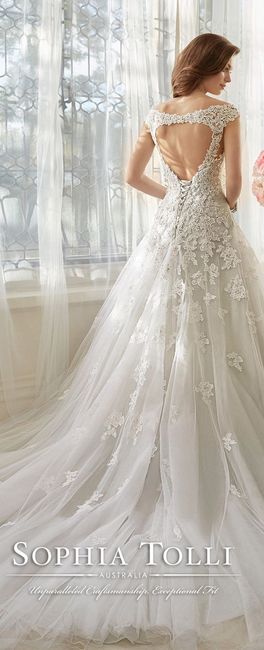 robe sophia tolli-14