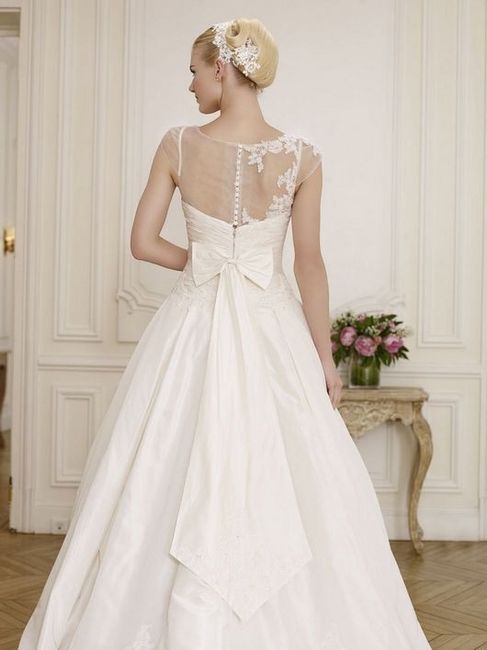 robe de mariée avec noeud-8