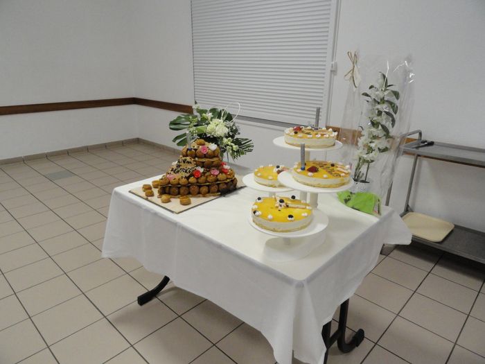 Photo pièce montée et desserts mariage 3