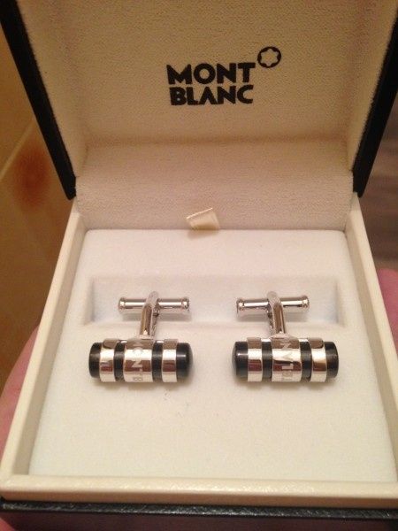 Les boutons de manchettes de mon homme