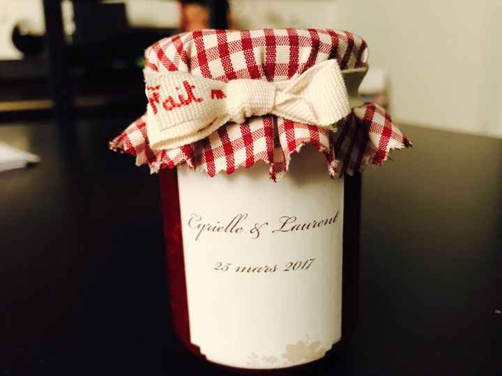 Cadeaux invités : pot de confiture maison - 1