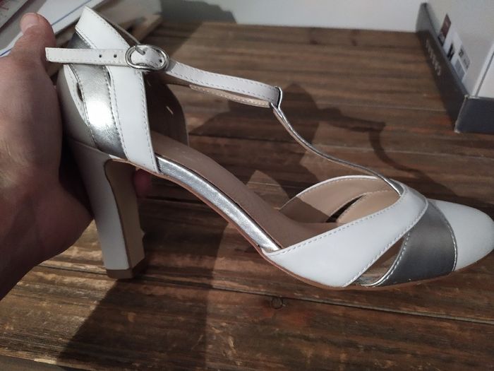 Ravie d'avoir trouvé mes chaussures 🥰  et vous ?! - 1