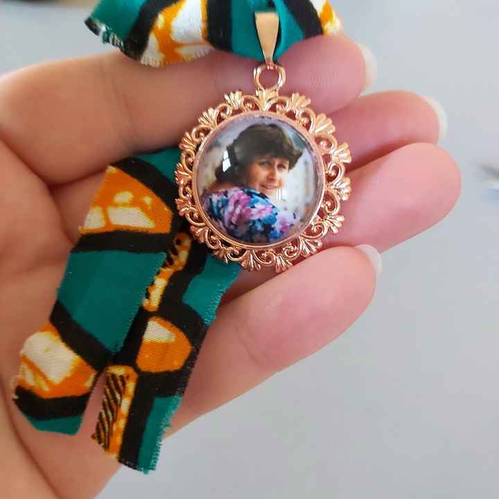 Recherche : pour médaillon pour bouquet - 1