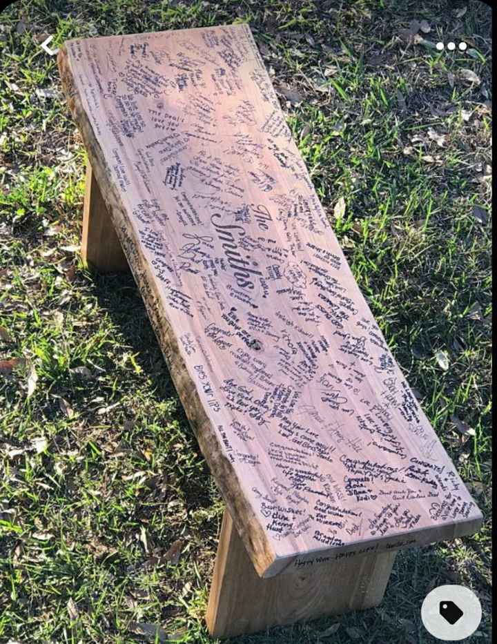 Coin livre d'or / urne - 1