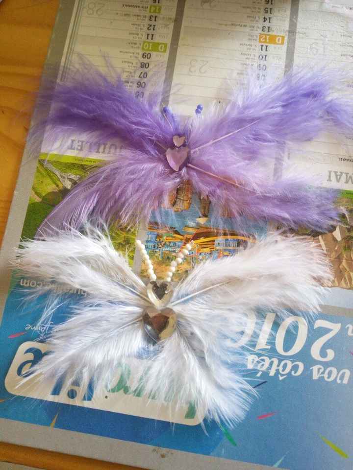 Papillon en plumes maison 😢 - 1