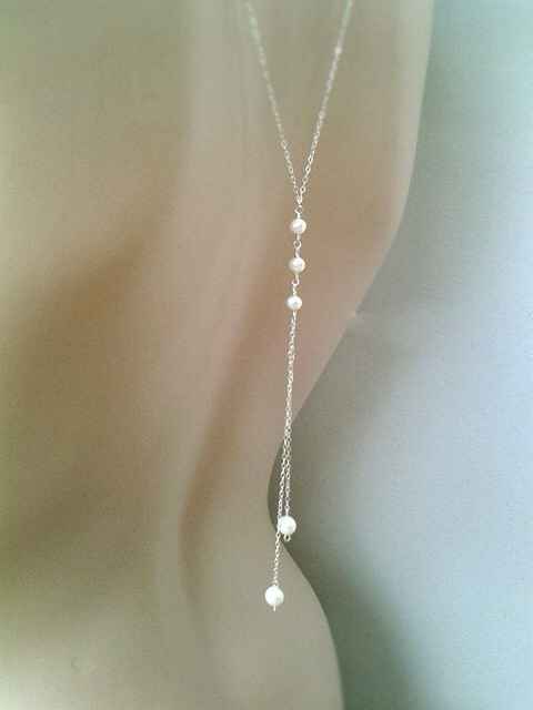 Collier dos nu - 1