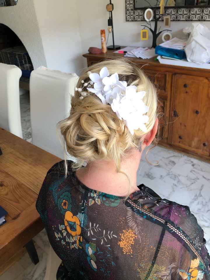 Fleurs pour cheveux - 1