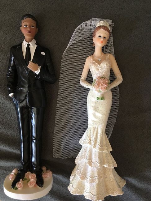 Gâteau et figurines fait ✅ - 1