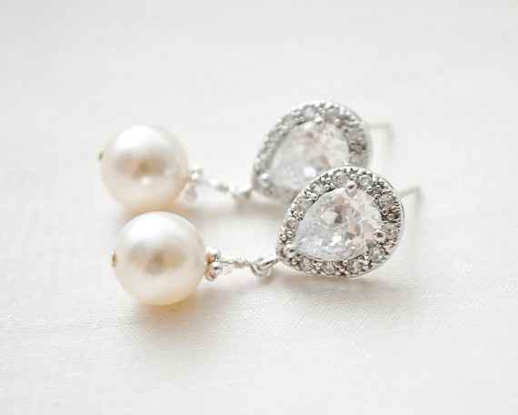 boucles d'oreilles ???